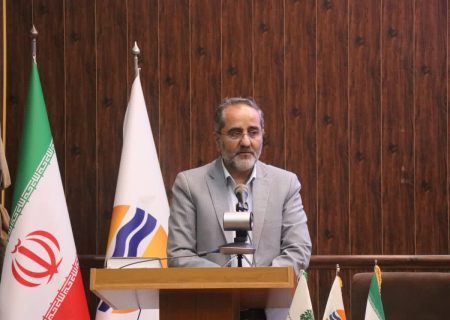 امضای تفاهم‌ نامه آسفالت معابر روستایی در قشم/ آسفالت ۲۰۰ کیلومتر از معابر روستاهای جزیره