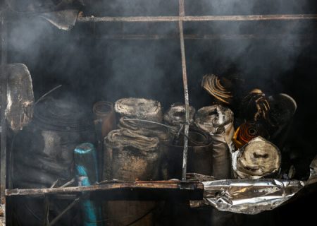 قشم، بر مدار بحران/ به مناسبتِ گذشت ۱ ماه از اتش سوزی بازار قدیم و سوال های بی جواب و بیشمار