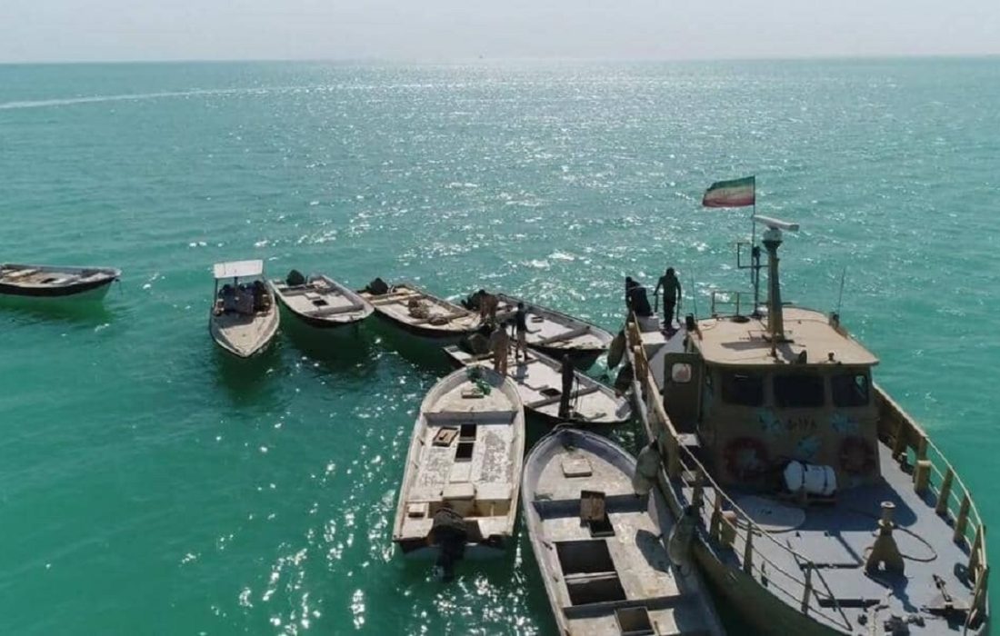 توقیف ۱۱ فروند قایق شوتی حامل سوخت قاچاق در آب‌های خلیج فارس
