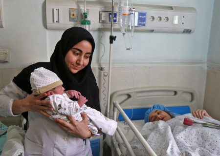 استقبال مادران قشمی از زایمان طبیعی/ ثبت ۹۱ زایمان بدون درد در بیمارستان پیامبر اعظم قشم