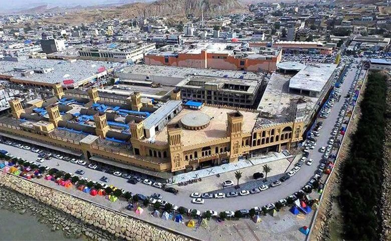 درگهان زیر فشار قطعی برق و اینترنت؛ کسبه نگران آینده تجارت