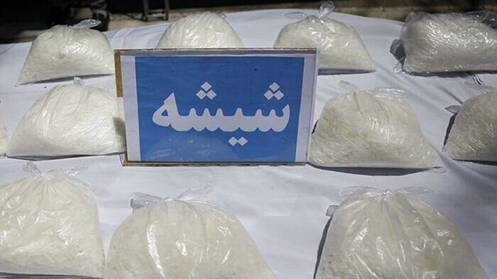 پایان سفر ۲ مسافر مشکوک/ کشف ۱۰ کیلوگرم شیشه در فرودگاه بندرعباس