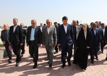 سفر وزیر ارتباطات به بندرعباس/ افتتاح پروژه‌های مهم ارتباطی در راه است