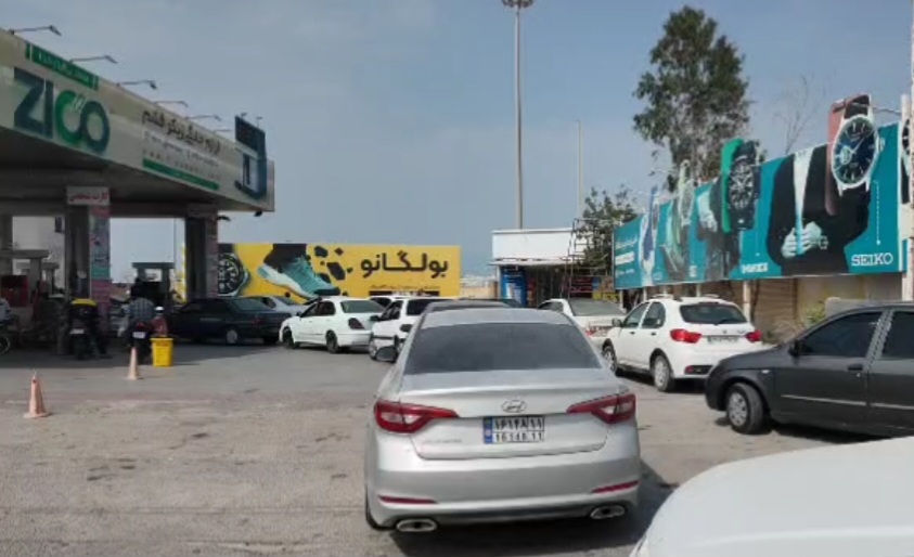 عملیات سوخترسانی به خودروها ادامه دارد