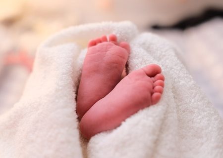 نجات یک نوزاد در قشم با وضعیت علائم حیاتی صفر در بدو تولد!!!