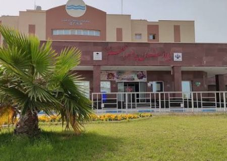 گفت و شنود با پزشک فداکار جنگ: ماندم و در بیمارستان نیمه صحرایی جراحی کردم!