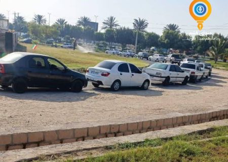 صف‌های طولانی پمپ بنزین پارک زیتون